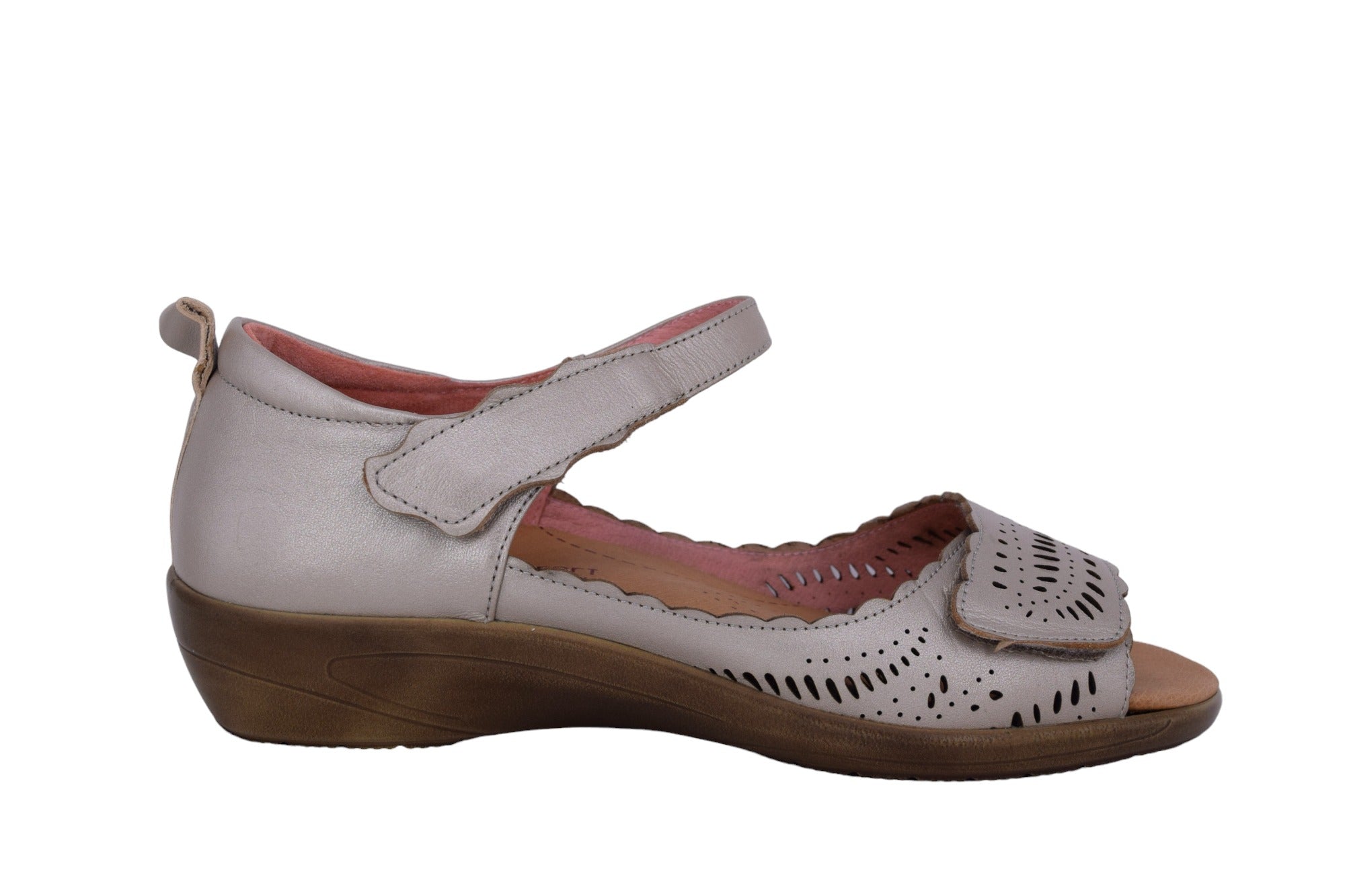 Ladies sandals with velcro 2024 straps