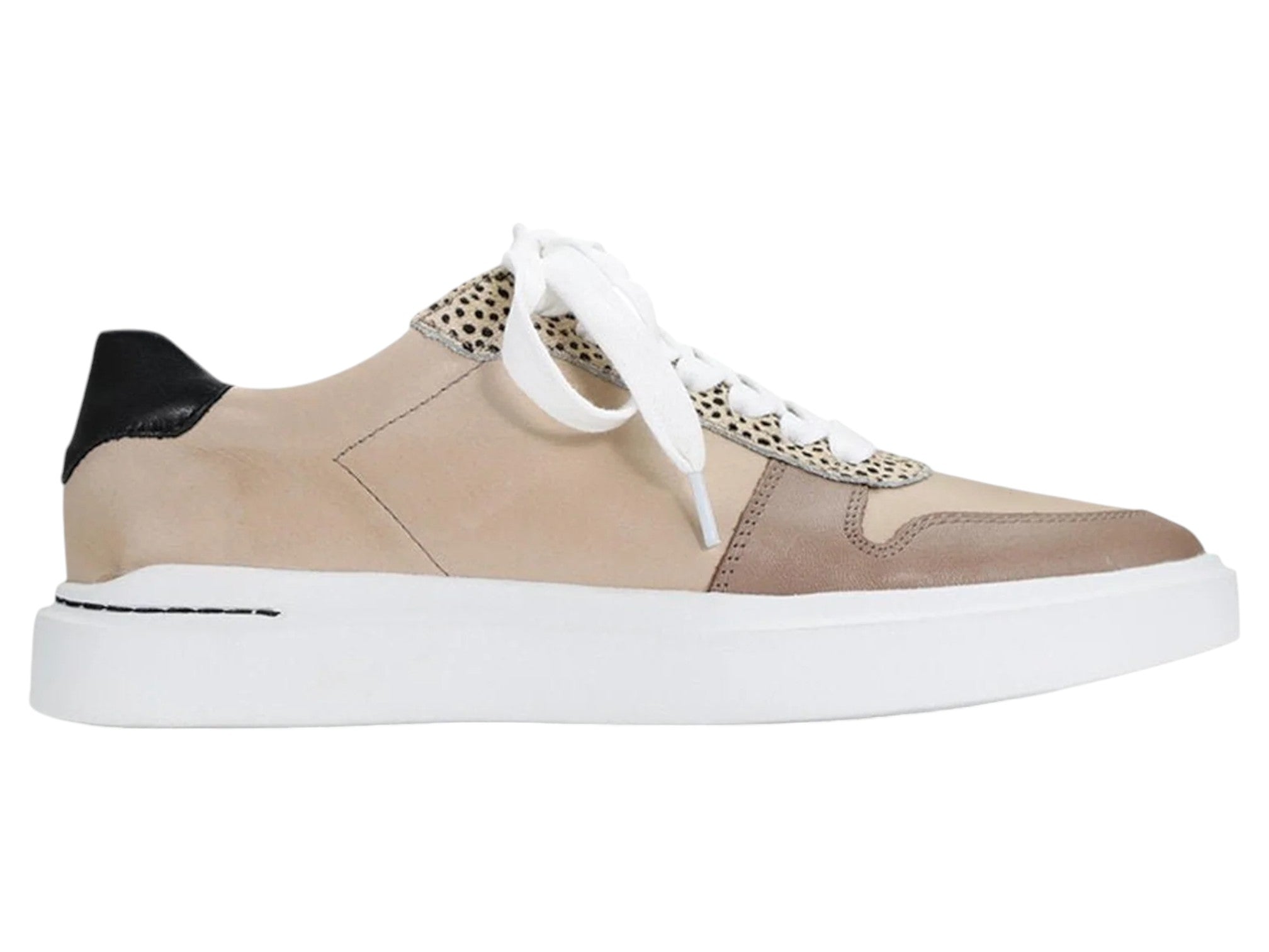 EOS Umina Sneaker - Women's